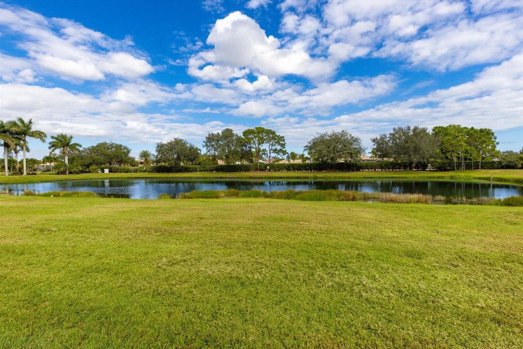 For Sale: $640,000 (3 beds, 2 baths, 2512 Square Feet)