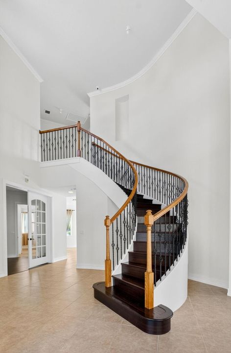 For Sale: $899,999 (5 beds, 3 baths, 3363 Square Feet)