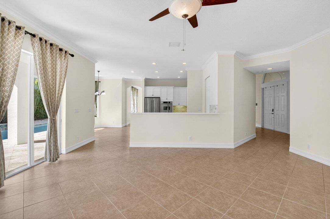 For Sale: $899,999 (5 beds, 3 baths, 3363 Square Feet)