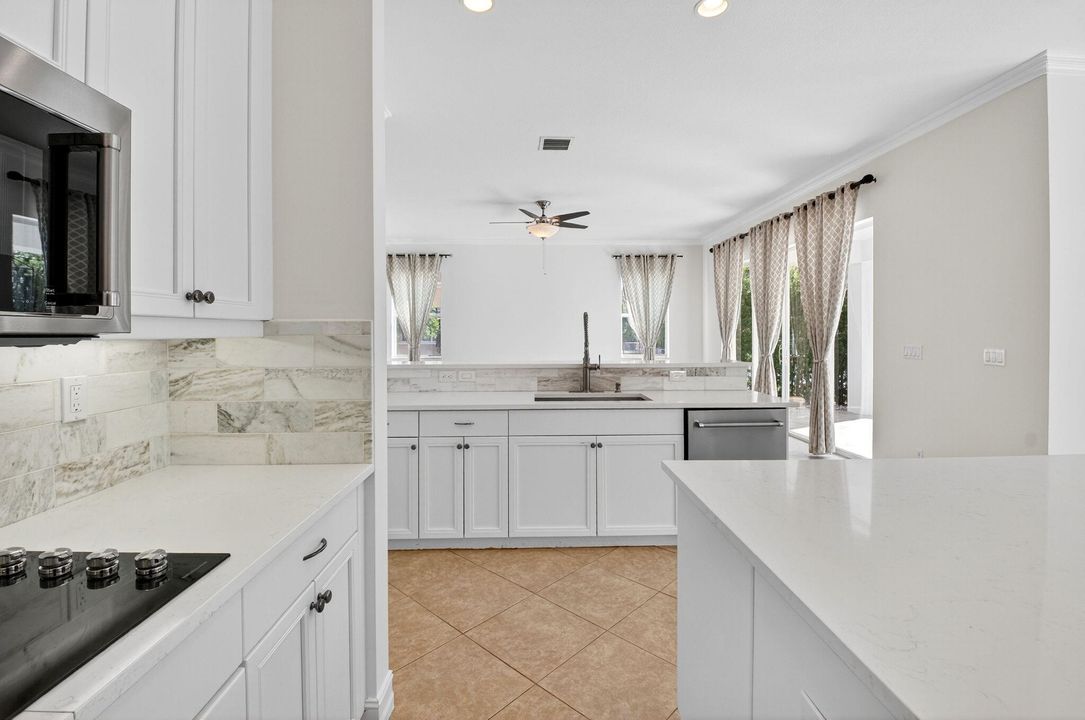 For Sale: $899,999 (5 beds, 3 baths, 3363 Square Feet)