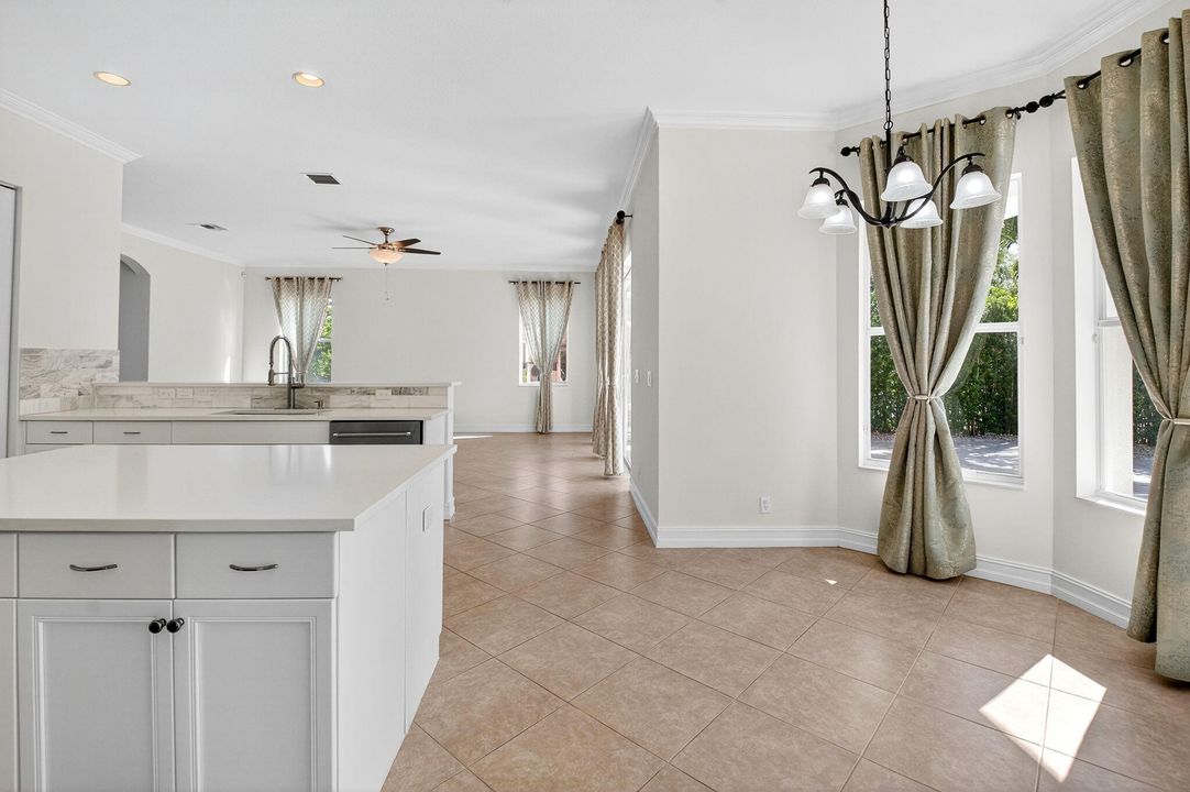 For Sale: $899,999 (5 beds, 3 baths, 3363 Square Feet)