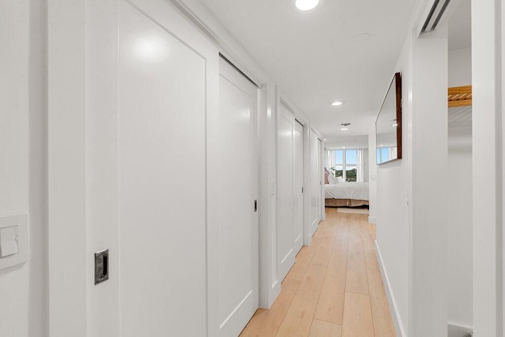 For Sale: $3,299,000 (3 beds, 2 baths, 3025 Square Feet)