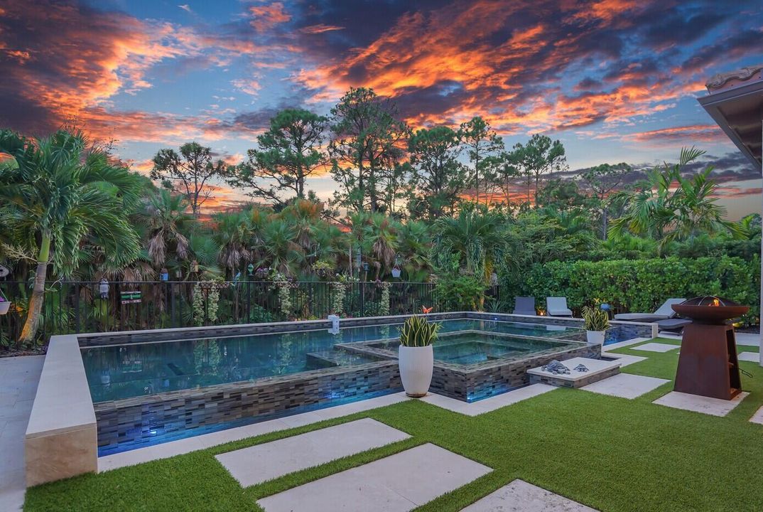 出租: $18,000 (4 贝兹, 4 浴室, 4390 平方英尺)