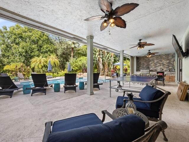 Activo con contrato: $1,395,000 (5 camas, 3 baños, 3092 Pies cuadrados)