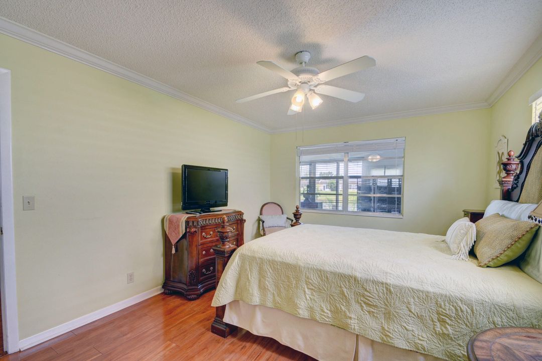 Activo con contrato: $1,800 (2 camas, 2 baños, 1156 Pies cuadrados)