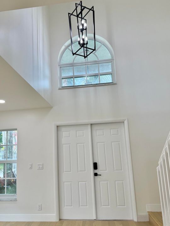 待售: $675,000 (4 贝兹, 2 浴室, 1927 平方英尺)