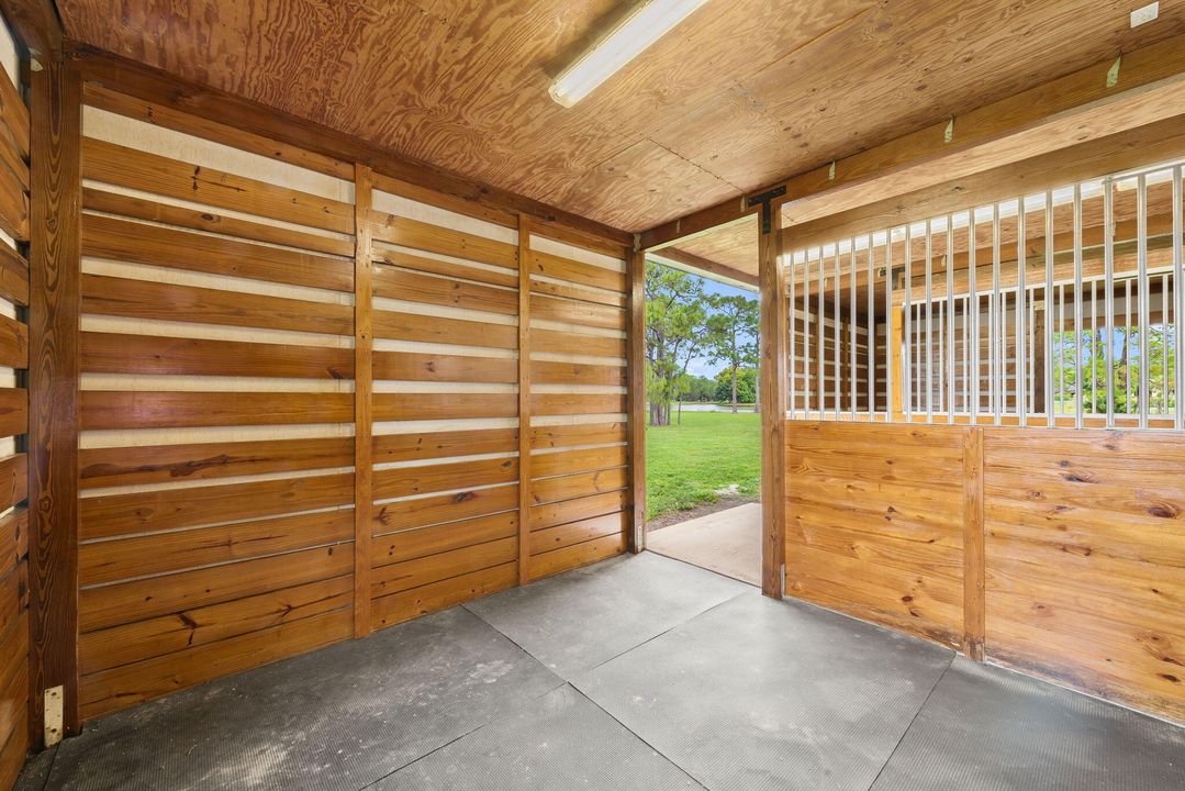 For Sale: $3,200,000 (4 beds, 2 baths, 2427 Square Feet)