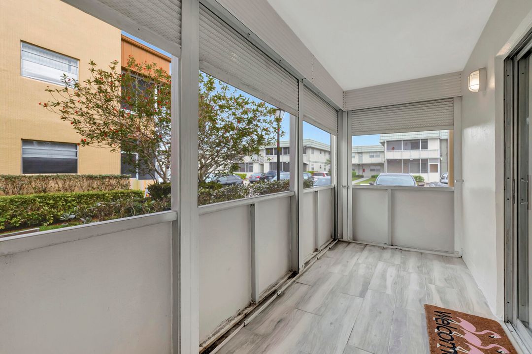 На продажу: $140,000 (2 спален, 2 ванн, 920 Квадратных фут)