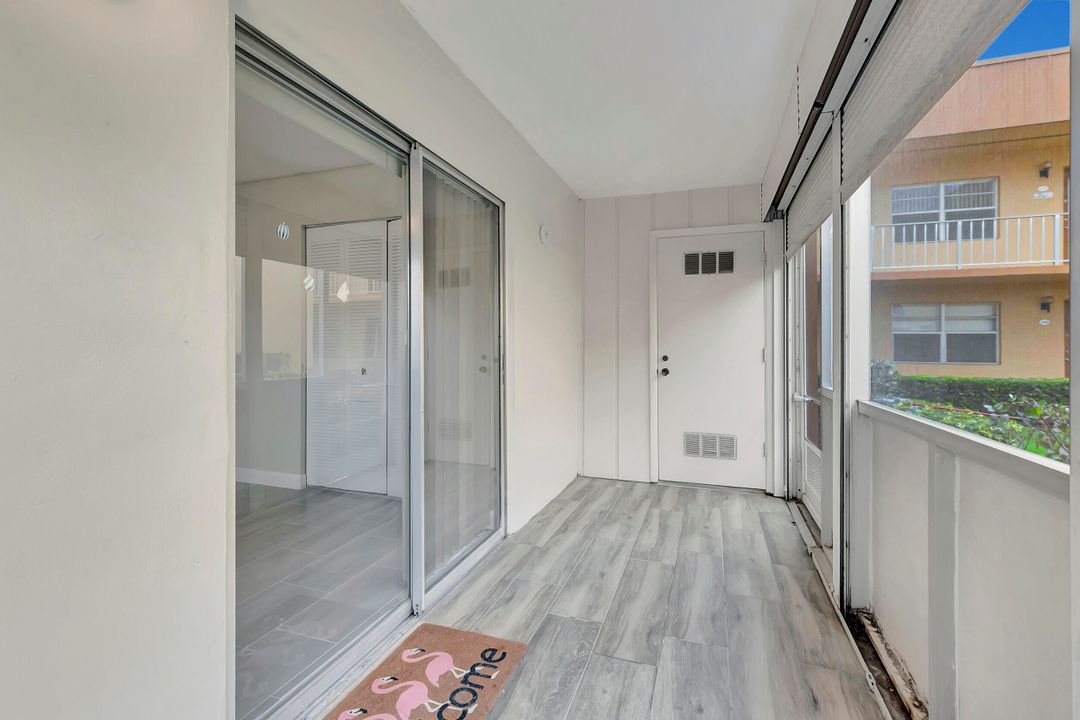 На продажу: $140,000 (2 спален, 2 ванн, 920 Квадратных фут)