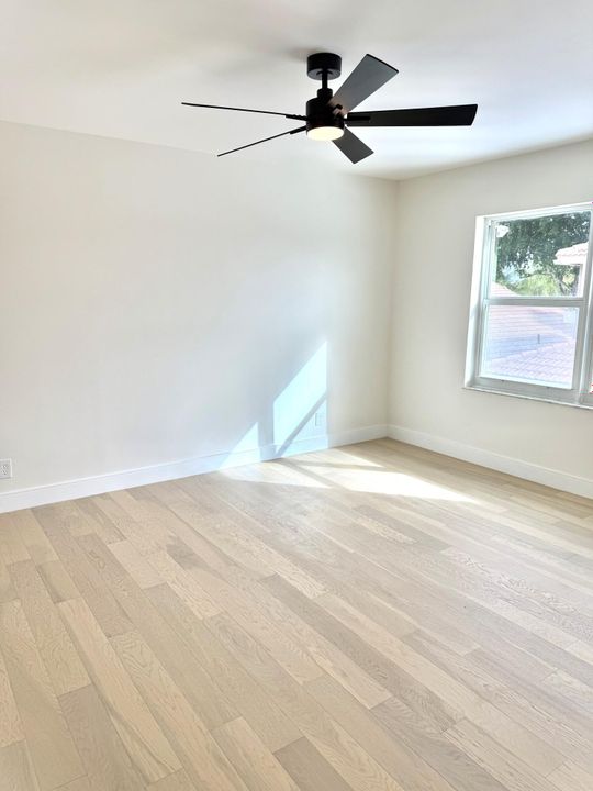 待售: $675,000 (4 贝兹, 2 浴室, 1927 平方英尺)