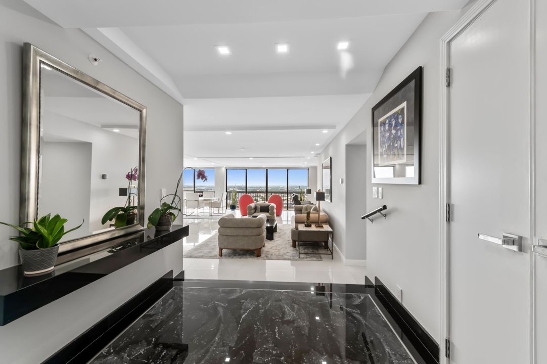 En Venta: $990,000 (3 camas, 2 baños, 2250 Pies cuadrados)