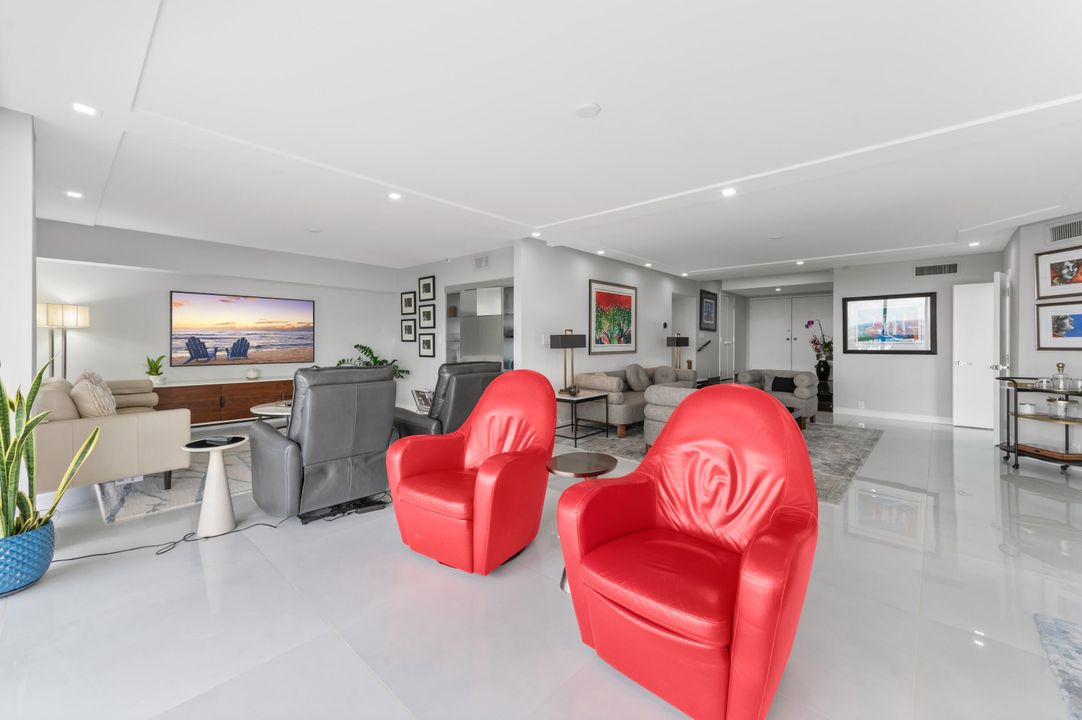 En Venta: $990,000 (3 camas, 2 baños, 2250 Pies cuadrados)