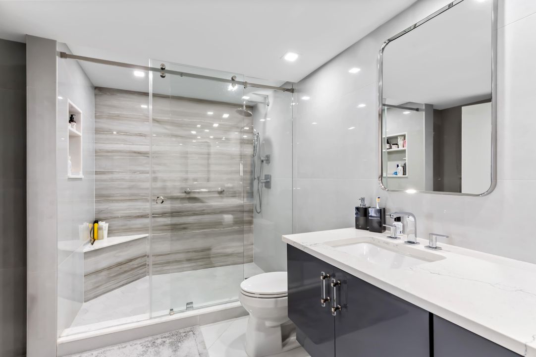 En Venta: $990,000 (3 camas, 2 baños, 2250 Pies cuadrados)