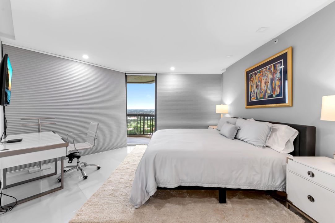 En Venta: $990,000 (3 camas, 2 baños, 2250 Pies cuadrados)