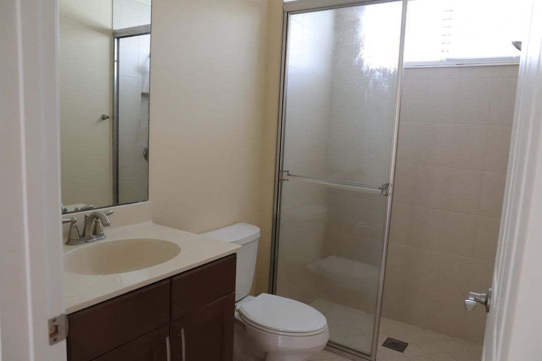 For Rent: $5,950 (5 beds, 3 baths, 2979 Square Feet)