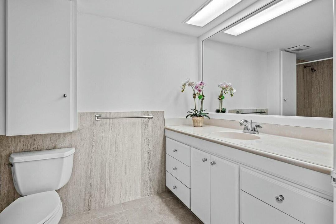 For Sale: $799,888 (2 beds, 2 baths, 1808 Square Feet)