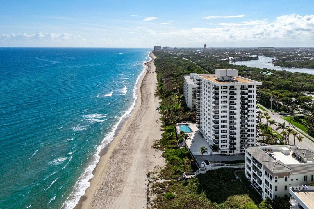 For Sale: $799,888 (2 beds, 2 baths, 1808 Square Feet)