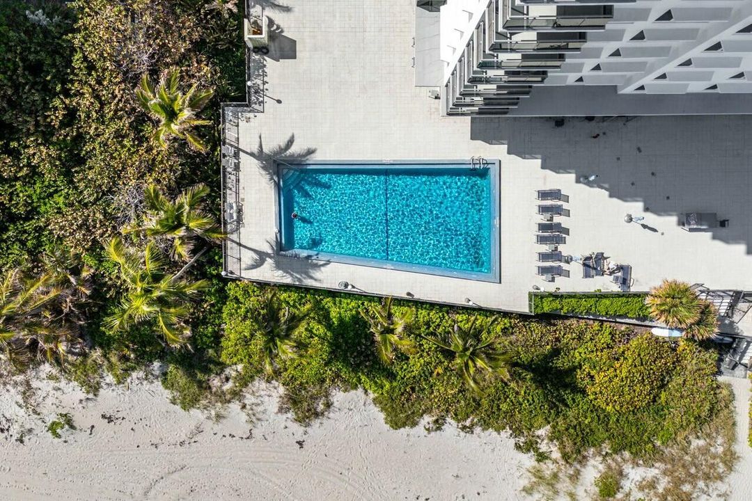 For Sale: $799,888 (2 beds, 2 baths, 1808 Square Feet)