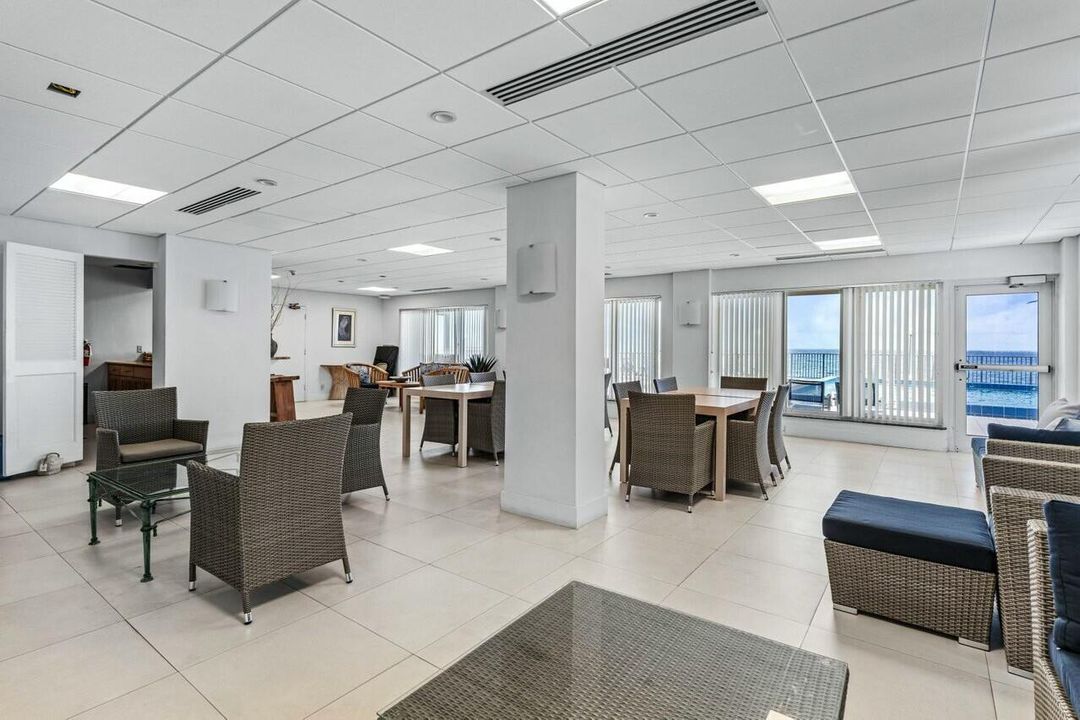 For Sale: $799,888 (2 beds, 2 baths, 1808 Square Feet)