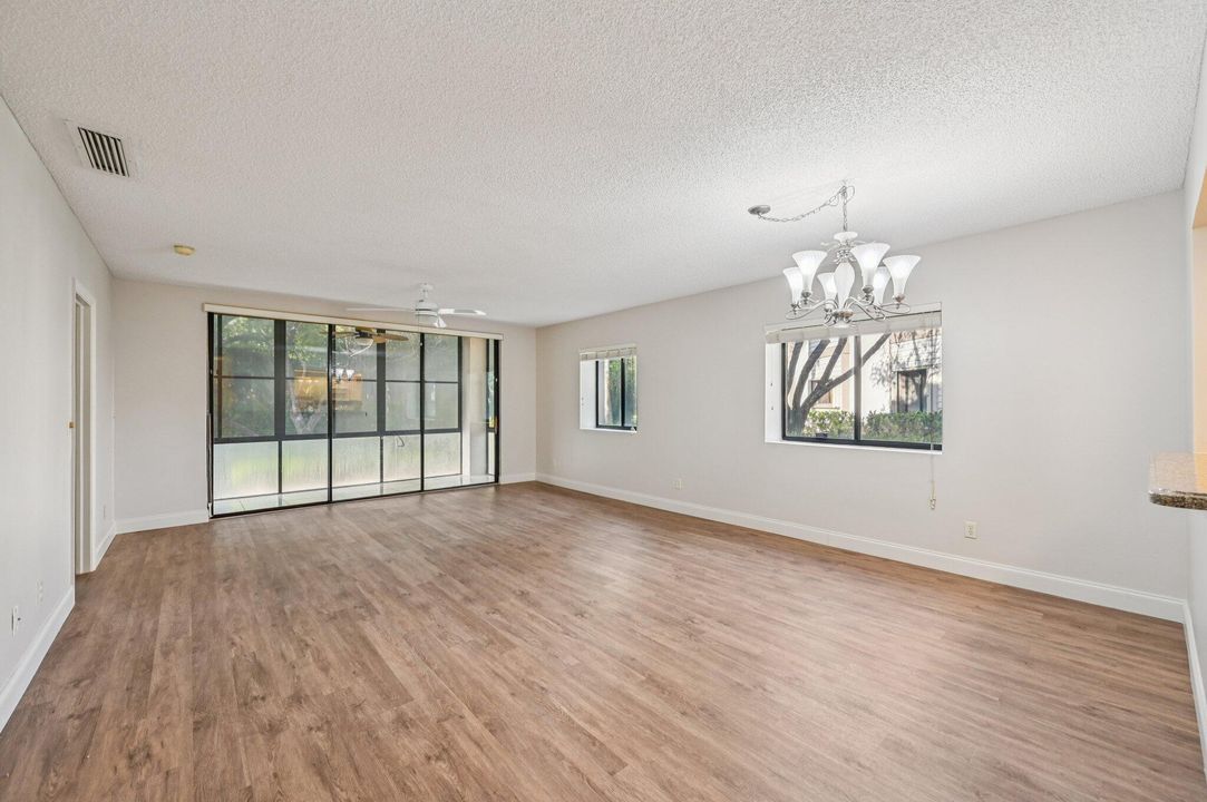 出租: $2,700 (3 贝兹, 2 浴室, 1434 平方英尺)