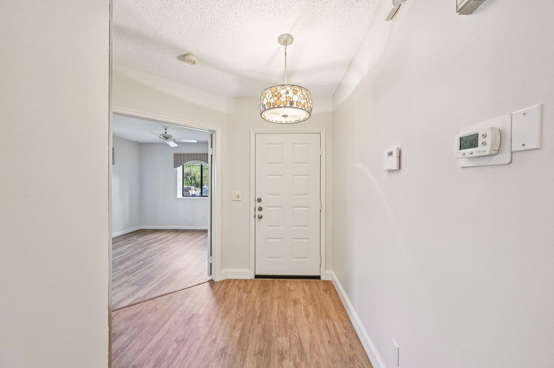 出租: $2,700 (3 贝兹, 2 浴室, 1434 平方英尺)