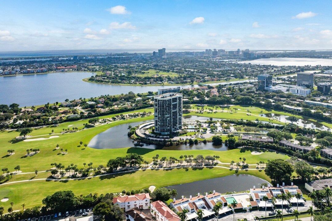 出租: $7,500 (3 贝兹, 2 浴室, 2250 平方英尺)