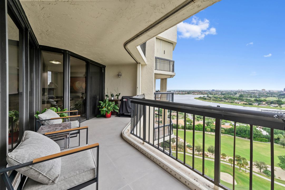 出租: $7,500 (3 贝兹, 2 浴室, 2250 平方英尺)