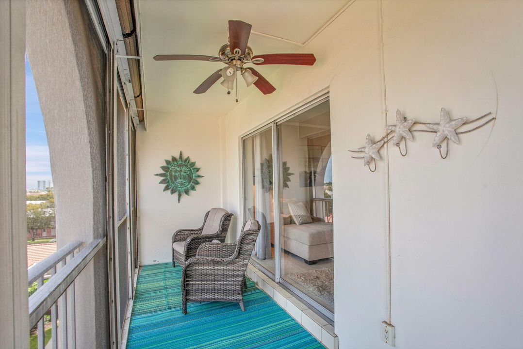 待售: $235,000 (2 贝兹, 2 浴室, 1080 平方英尺)