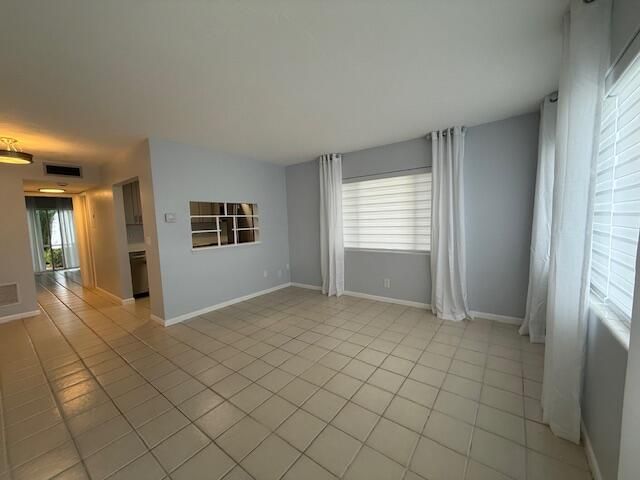 For Sale: $87,700 (1 beds, 1 baths, 612 Square Feet)