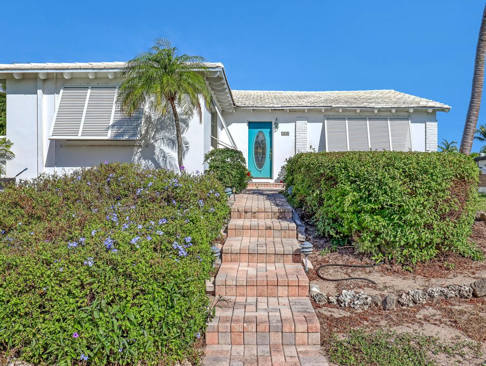 En Venta: $2,450,000 (4 camas, 3 baños, 2408 Pies cuadrados)