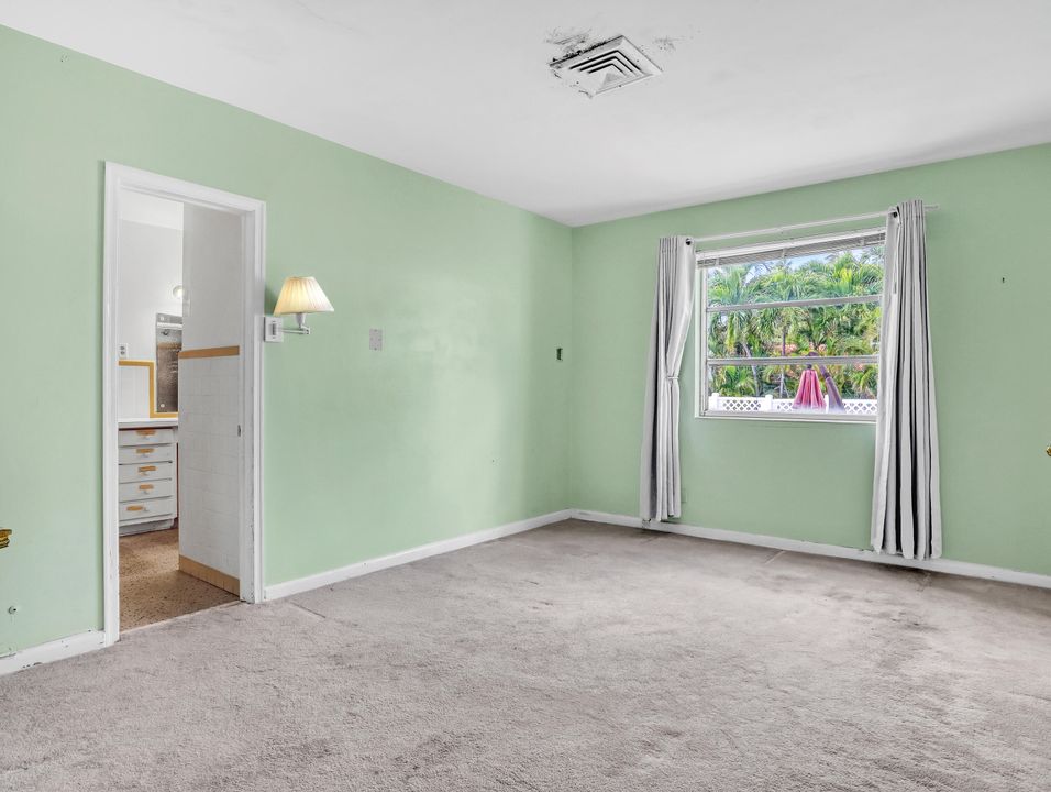 En Venta: $2,450,000 (4 camas, 3 baños, 2408 Pies cuadrados)