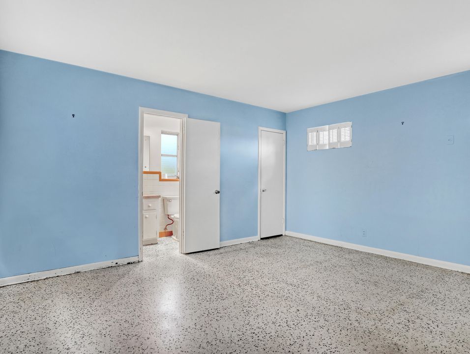 En Venta: $2,450,000 (4 camas, 3 baños, 2408 Pies cuadrados)