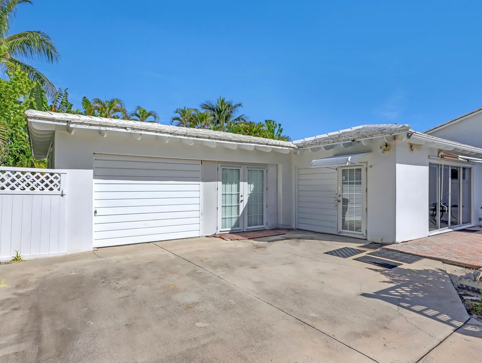 En Venta: $2,450,000 (4 camas, 3 baños, 2408 Pies cuadrados)