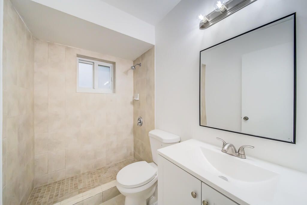 Activo con contrato: $324,500 (3 camas, 2 baños, 1110 Pies cuadrados)