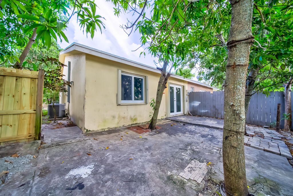 Activo con contrato: $324,500 (3 camas, 2 baños, 1110 Pies cuadrados)