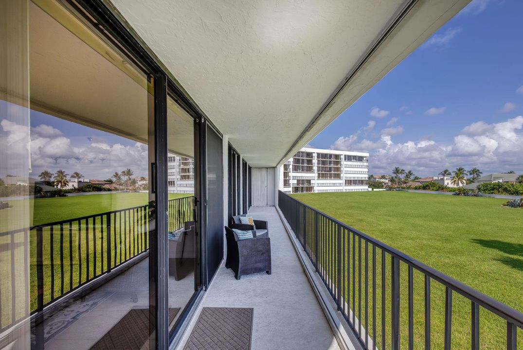 For Sale: $1,249,000 (3 beds, 2 baths, 1850 Square Feet)