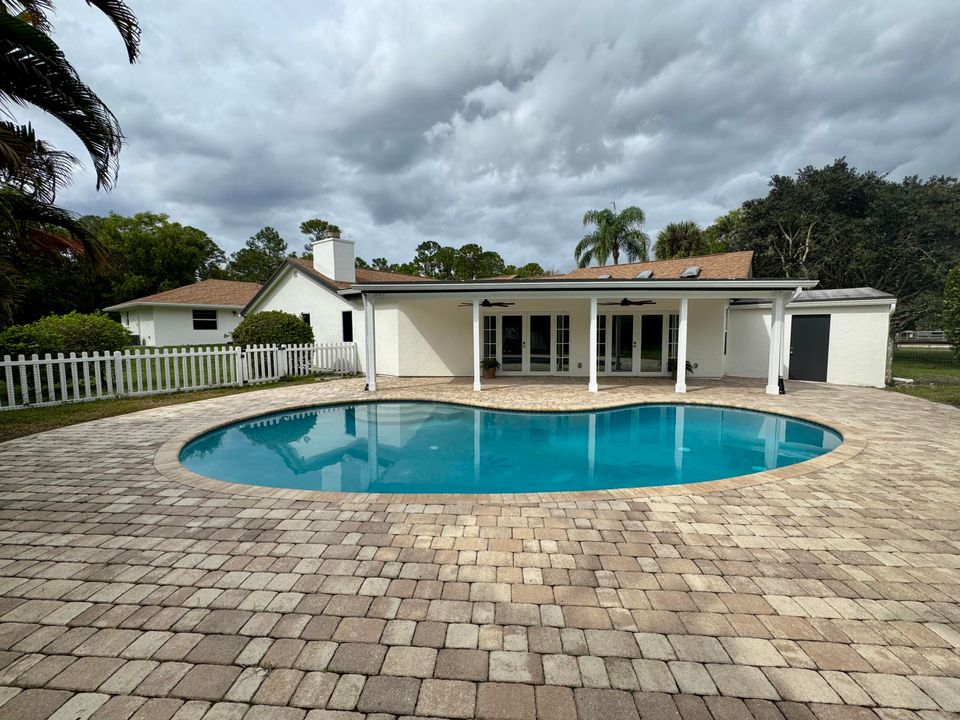 For Sale: $1,350,000 (5 beds, 3 baths, 3766 Square Feet)