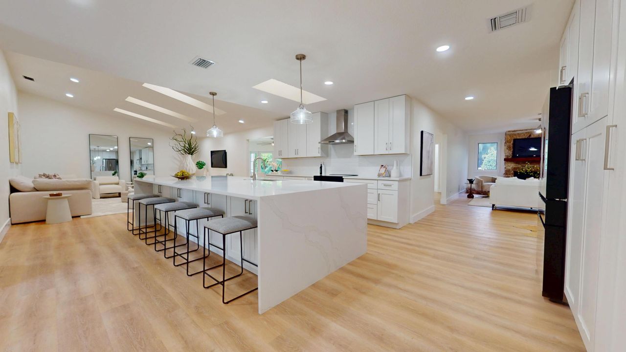 For Sale: $1,350,000 (5 beds, 3 baths, 3766 Square Feet)