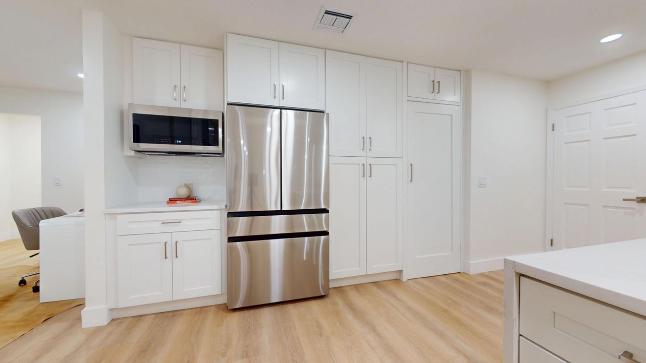 For Sale: $1,350,000 (5 beds, 3 baths, 3766 Square Feet)