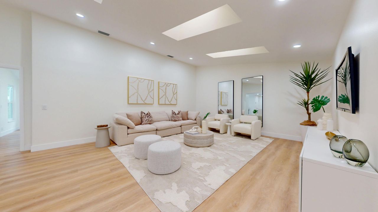 For Sale: $1,350,000 (5 beds, 3 baths, 3766 Square Feet)