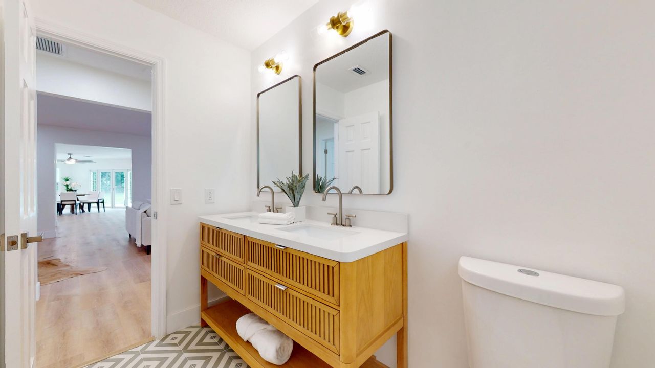 For Sale: $1,350,000 (5 beds, 3 baths, 3766 Square Feet)