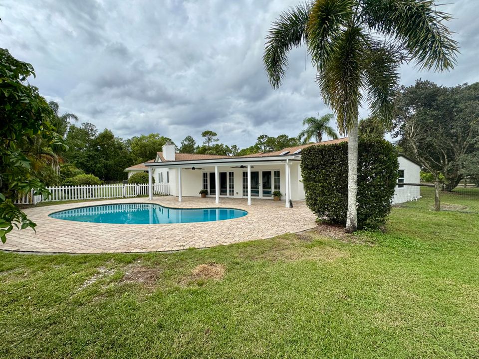 For Sale: $1,350,000 (5 beds, 3 baths, 3766 Square Feet)