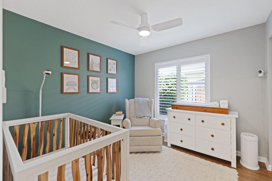 合同活跃: $719,000 (3 贝兹, 2 浴室, 1659 平方英尺)