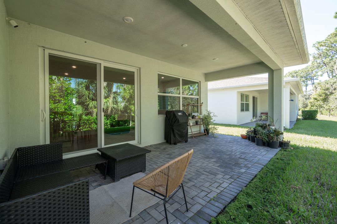 En Venta: $399,000 (3 camas, 3 baños, 1598 Pies cuadrados)