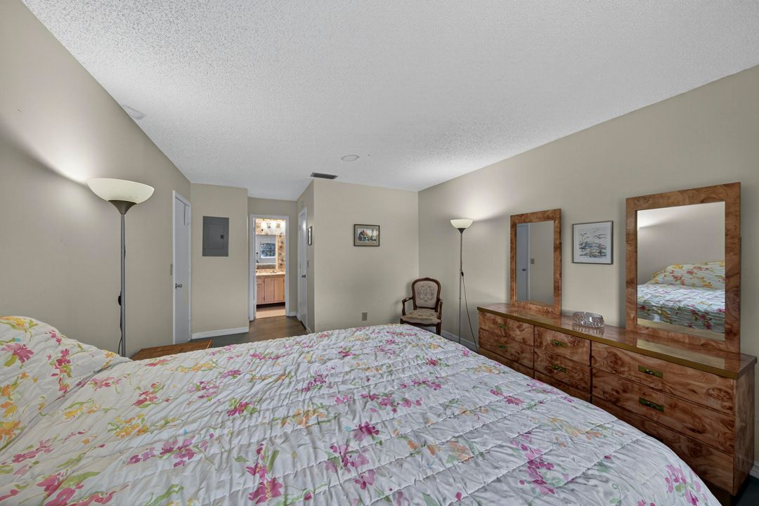 待售: $210,000 (2 贝兹, 2 浴室, 1200 平方英尺)