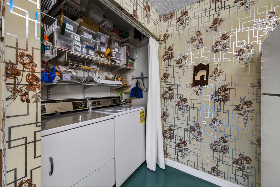 待售: $210,000 (2 贝兹, 2 浴室, 1200 平方英尺)