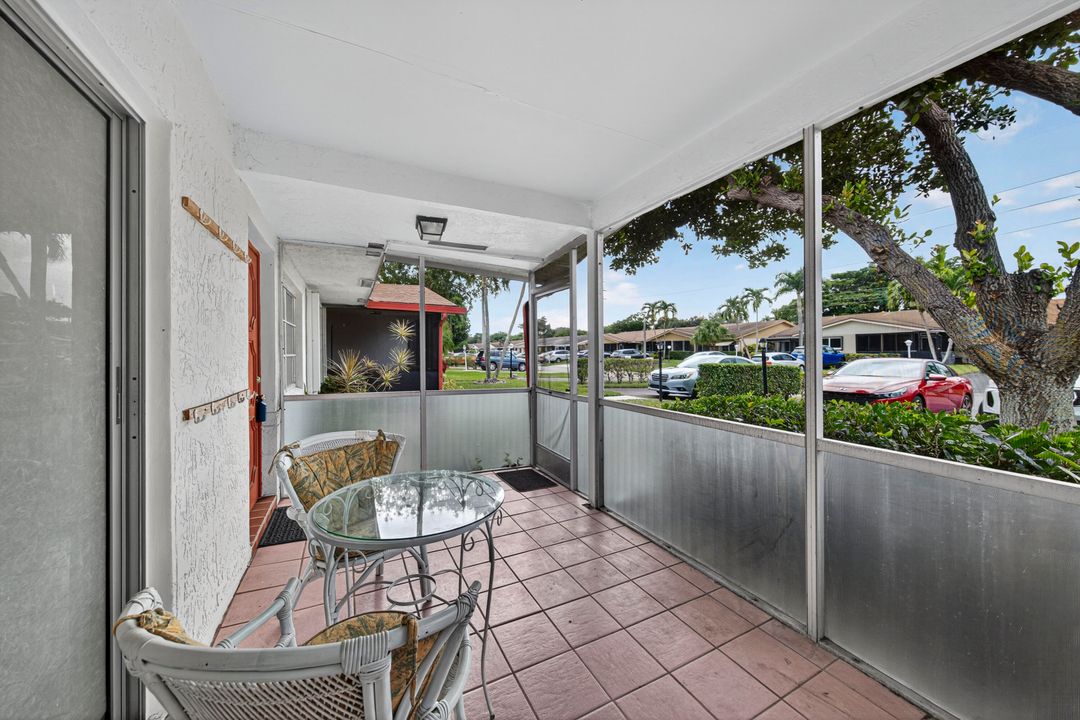 待售: $210,000 (2 贝兹, 2 浴室, 1200 平方英尺)