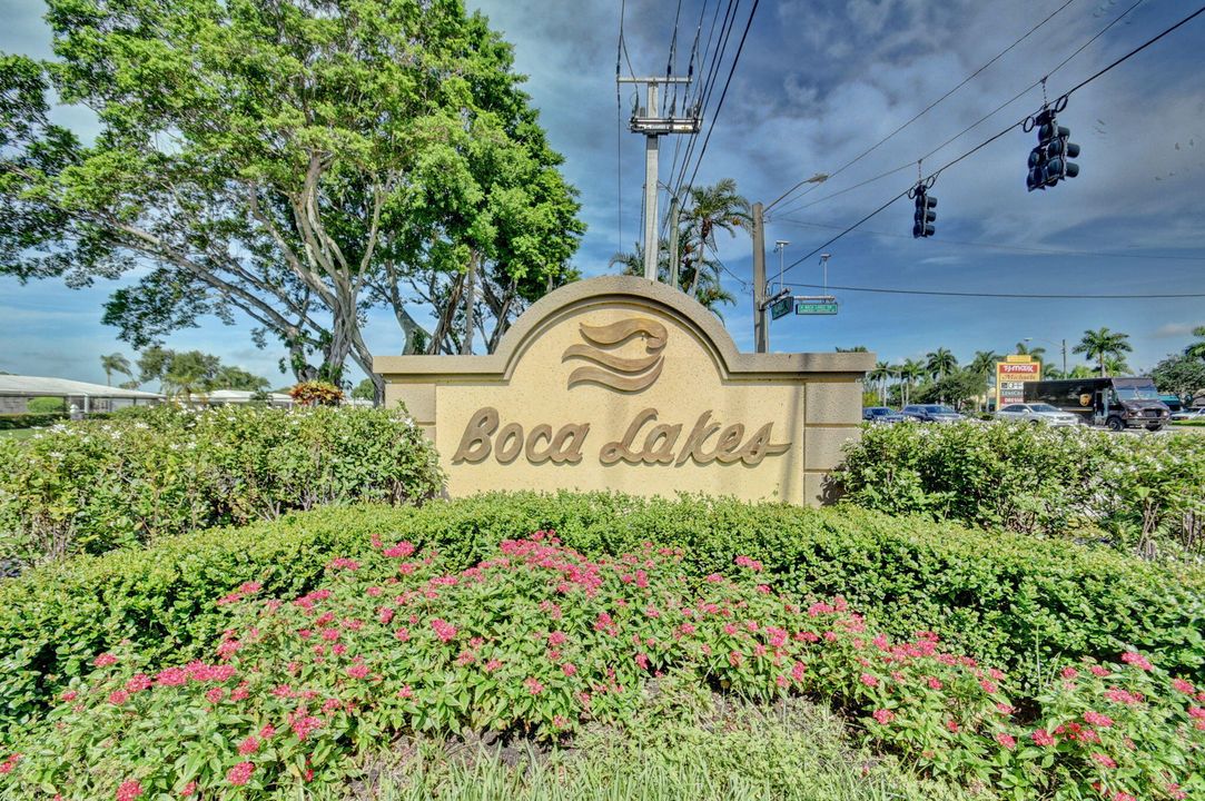 For Sale: $239,000 (2 beds, 1 baths, 908 Square Feet)