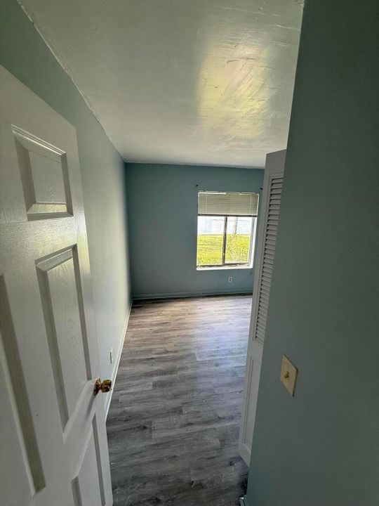 Active With Contract: $1,850 (2 beds, 2 baths, 1104 Square Feet)