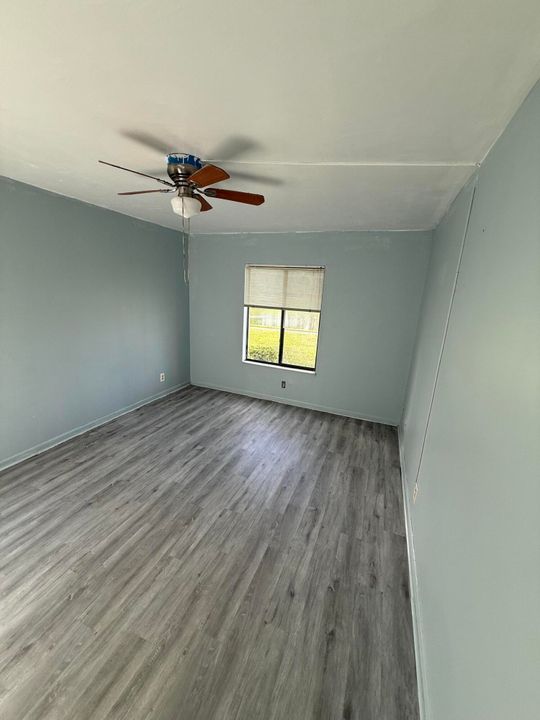 Active With Contract: $1,850 (2 beds, 2 baths, 1104 Square Feet)